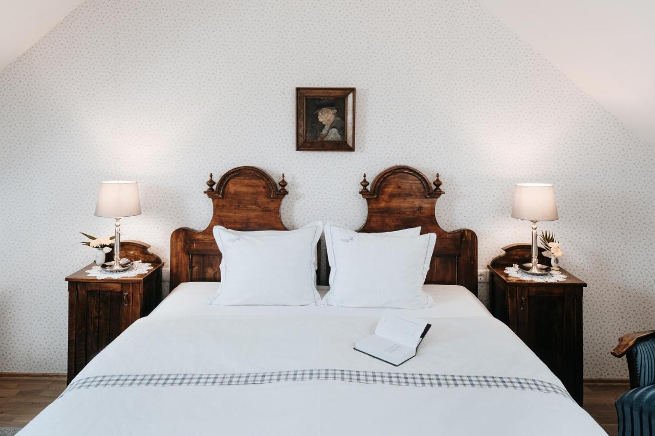 Kosbor Panzio Bed & Breakfast Magyarszombatfa Bagian luar foto