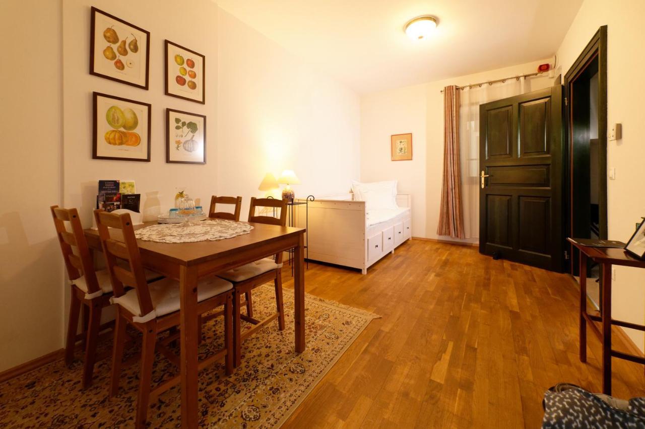 Kosbor Panzio Bed & Breakfast Magyarszombatfa Bagian luar foto